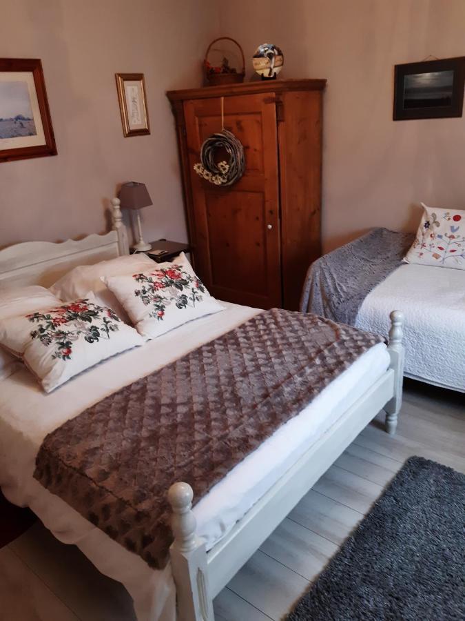 Les Alouettes B&B Hardecourt-aux-Bois Luaran gambar
