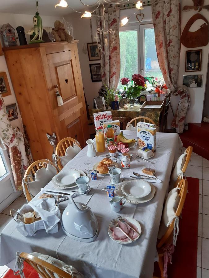 Les Alouettes B&B Hardecourt-aux-Bois Luaran gambar